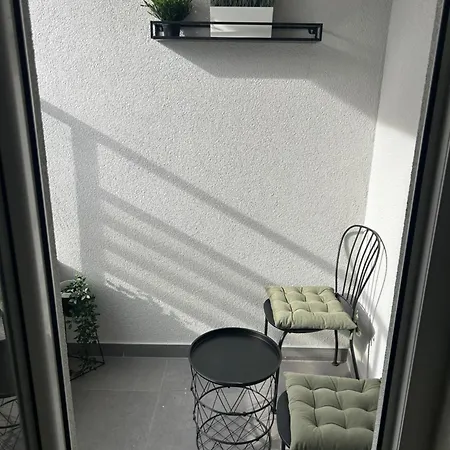 Belvil 5 Apartment
